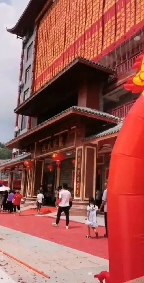 請問這是同一個人嗎？插圖7
