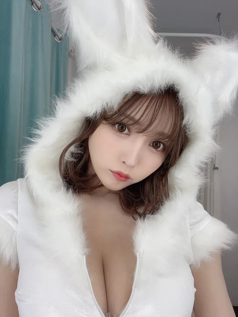 妹子窮的絲襪都破了！插圖36