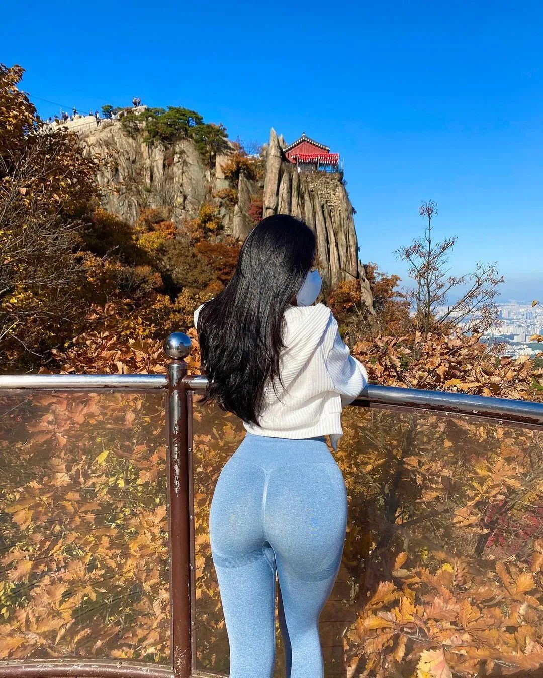 小姐姐?睡過站了，要不要叫醒她？插圖16
