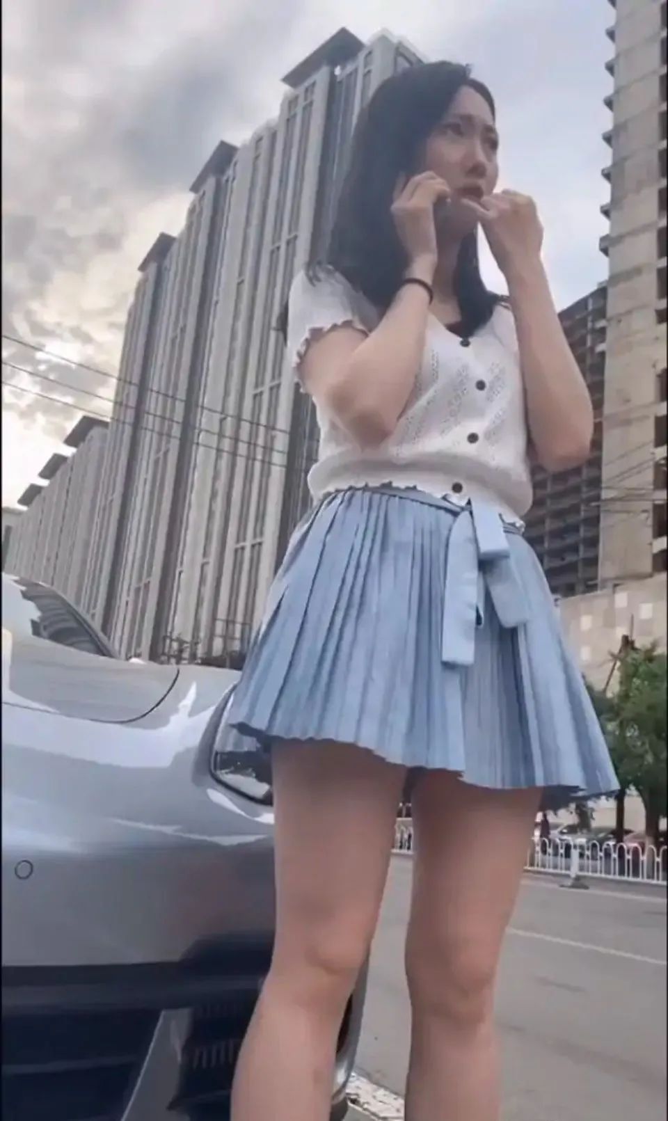 小姐姐?睡過站了，要不要叫醒她？插圖29