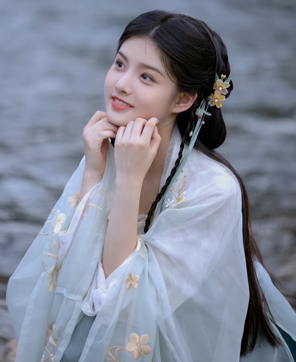 14歲童星拍國風cos多絕 美成了神仙姐姐劉亦菲？插圖5