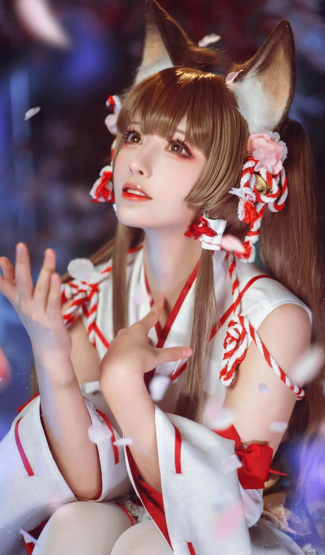 優莉娜，俏皮的巫女《盾之勇者成名錄：浪潮》插圖3